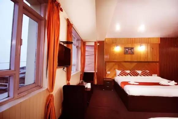 Hotel Valentino ダージリン エクステリア 写真