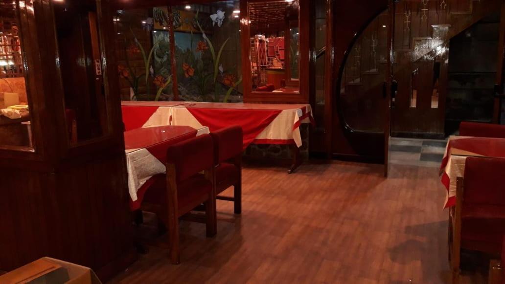 Hotel Valentino ダージリン エクステリア 写真